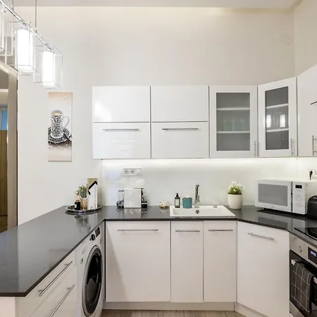 Designer Luxury Next To Dohany Synagogue With Balcony 부다페스트