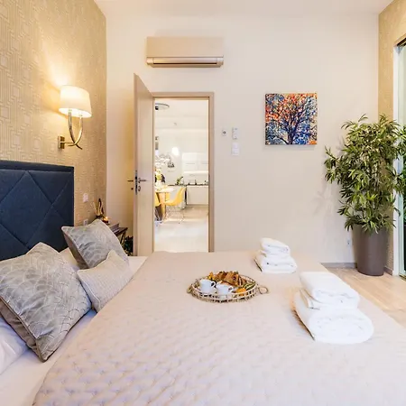 Apartmán Designer Luxury Next To Dohany Synagogue With Balcony