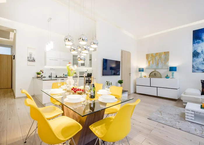 Designer Luxury Next To Dohany Synagogue With Balcony Apartament