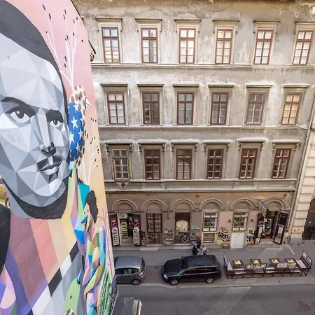 Designer Luxury Next To Dohany Synagogue With Balcony Apartament *