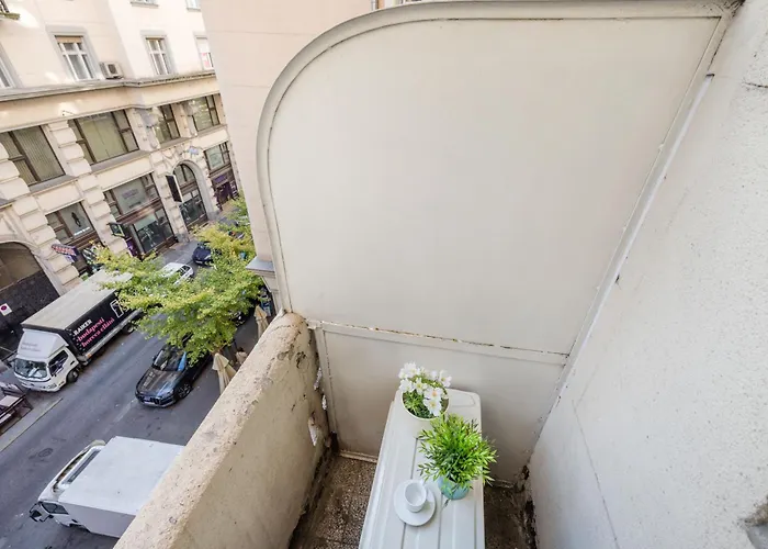 Apartmán Designer Luxury Next To Dohany Synagogue With Balcony Budapešť