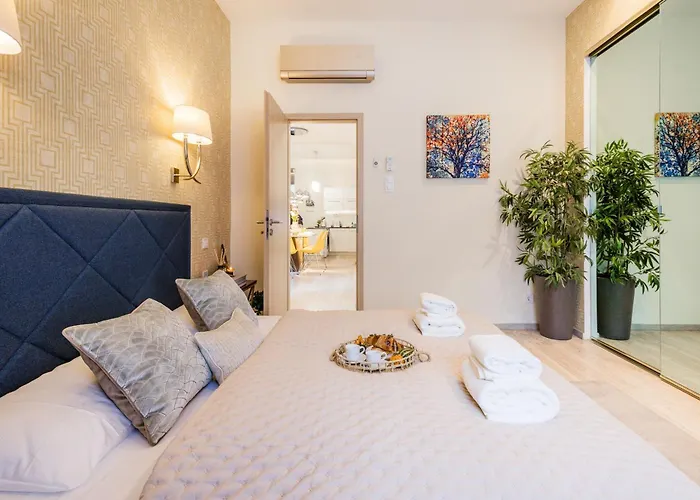 Apartmán Designer Luxury Next To Dohany Synagogue With Balcony